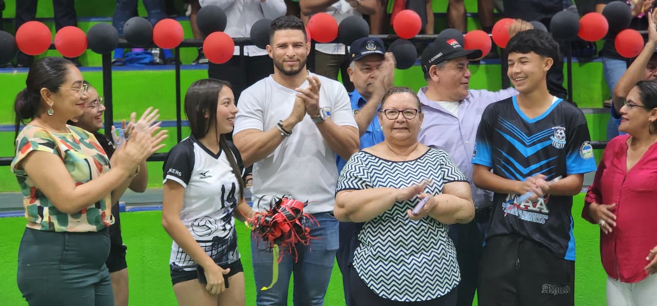 Mejoramiento del gimnasio multiuso “Alexis Argüello”.